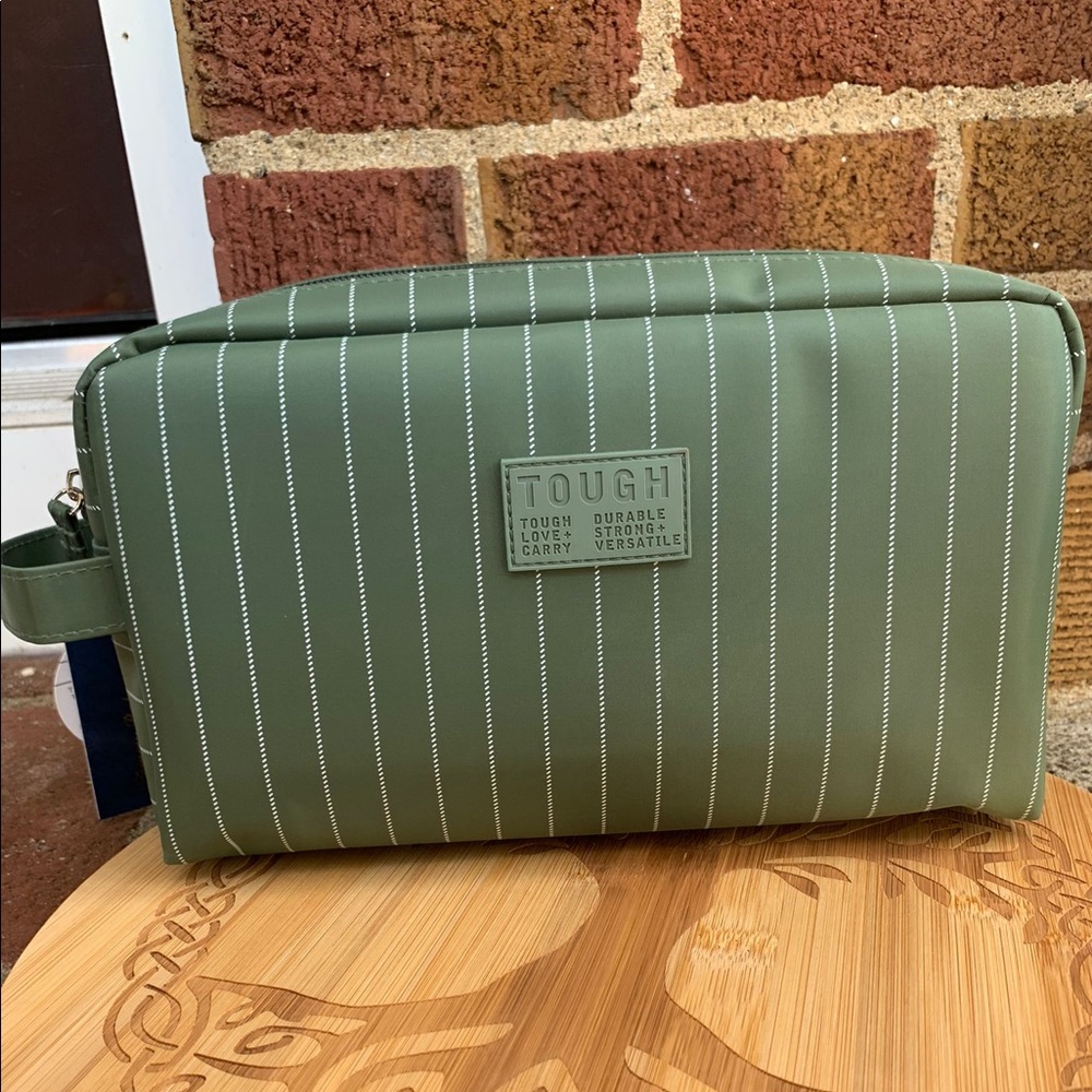 Tender Love + Carry Tough green Double Zip